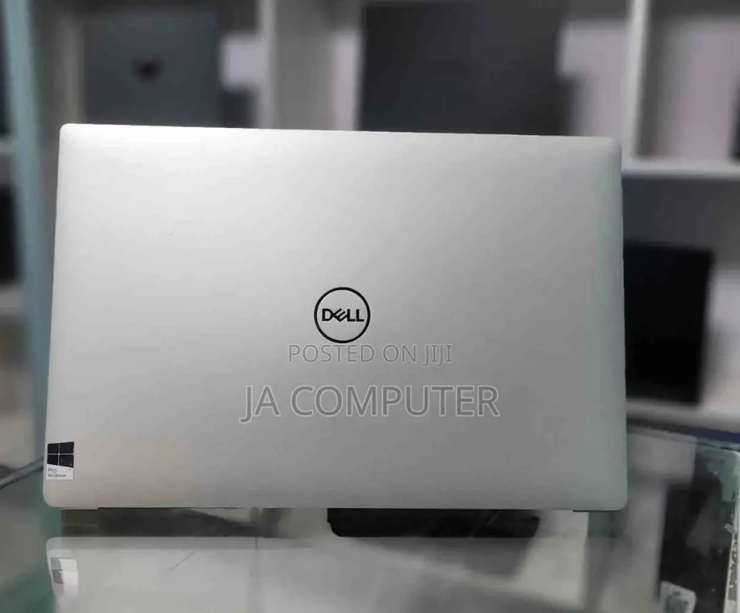 New Laptop Dell Precision 15 3541 16GB Intel Core I9 SSD 1T