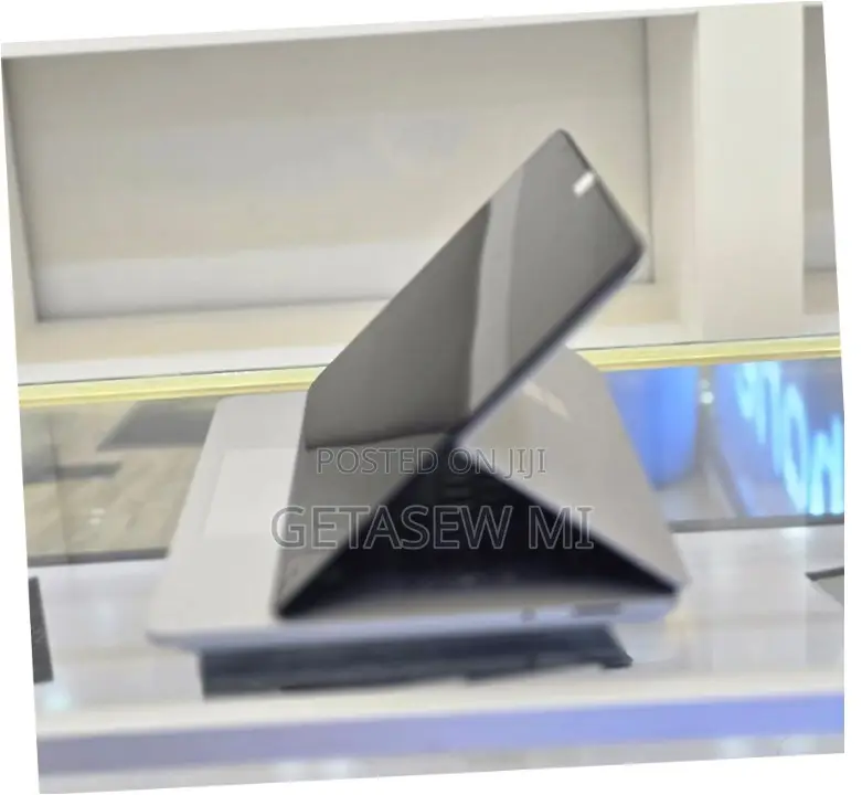 New Laptop Microsoft 32GB Intel Core I7 SSD 1T