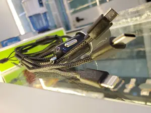 Photo - 3 in 1 Wired Car Charger