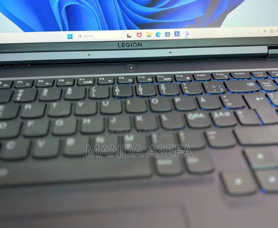 New Laptop Lenovo Legion 5 16GB AMD Ryzen 7 SSD 1.5T