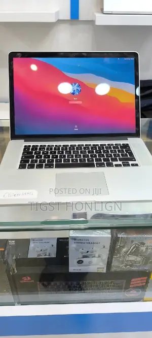 Photo - New Laptop Apple MacBook 2014 16GB Intel Core I7 SSD 256GB