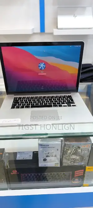 New Laptop Apple MacBook 2014 16GB Intel Core I7 SSD 256GB