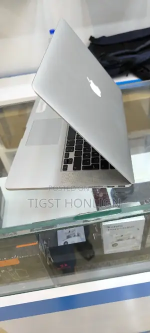 New Laptop Apple MacBook 2014 16GB Intel Core I7 SSD 256GB