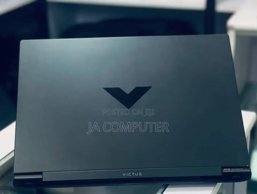New Laptop HP Victus 16 16GB AMD Ryzen 5 SSD 1T