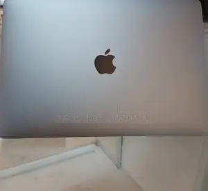 New Laptop Apple MacBook Pro 2017 16GB Intel Core I5 SSD 512GB