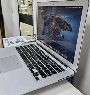 New Laptop Apple MacBook Air 2013 4GB Intel Core I5 SSD 256GB