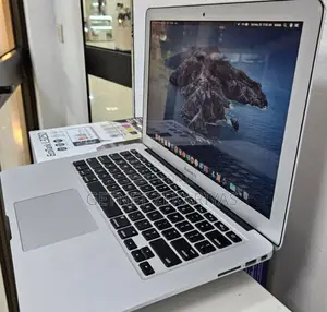 New Laptop Apple MacBook Air 2013 4GB Intel Core I5 SSD 256GB