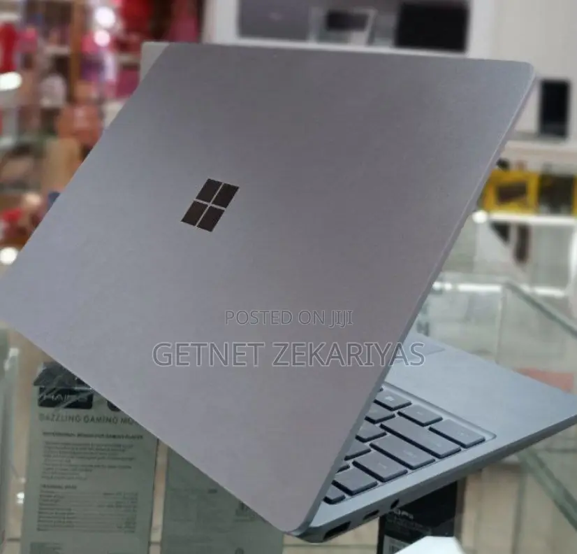 New Laptop Microsoft Surface Go 8GB Intel Core I5 SSD 512GB