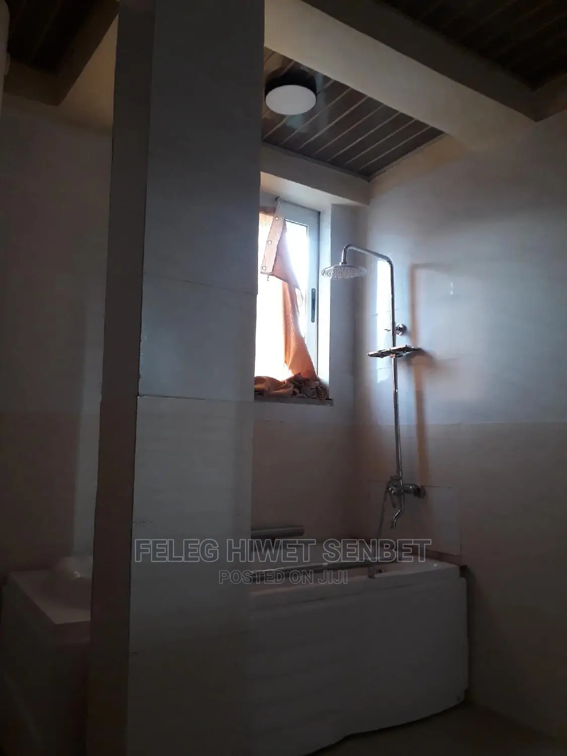 5bdrm House in Aa, Bole for rent