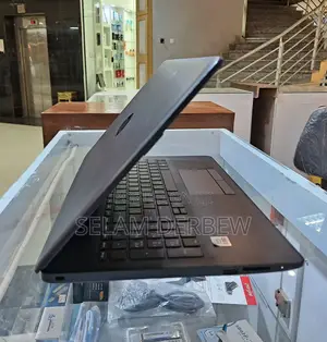 New Laptop HP Stream Notebook 8GB Intel Core I5 HDD 1T