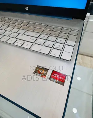 New Laptop HP EliteBook 840 8GB AMD Ryzen 5 SSD 256GB