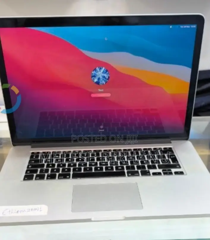 Laptop Apple MacBook Pro 2015 8GB Intel Core I7 SSD 256GB