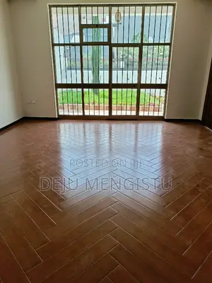 6bdrm Villa in መሪ, Bole for sale