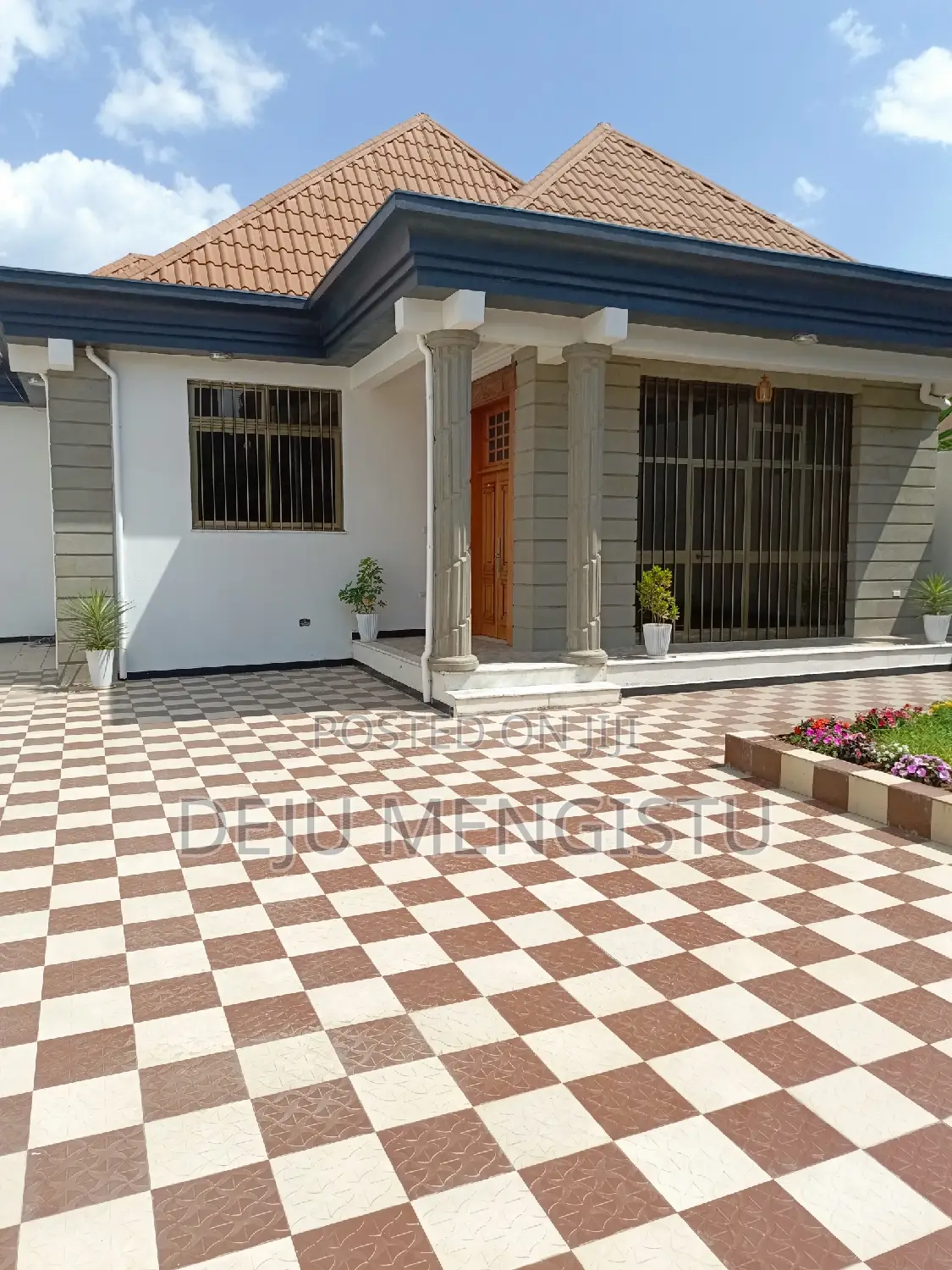 6bdrm Villa in መሪ, Bole for sale