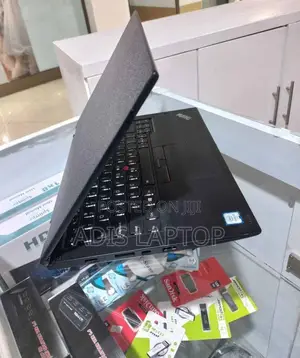 Photo - New Laptop Lenovo Yoga 260 8GB Intel Core I5 SSD 512GB