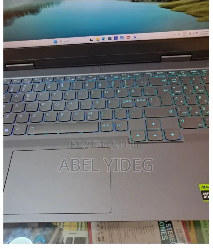 New Laptop Lenovo LOQ 15IRH8 16GB Intel Core I5 SSD 512GB