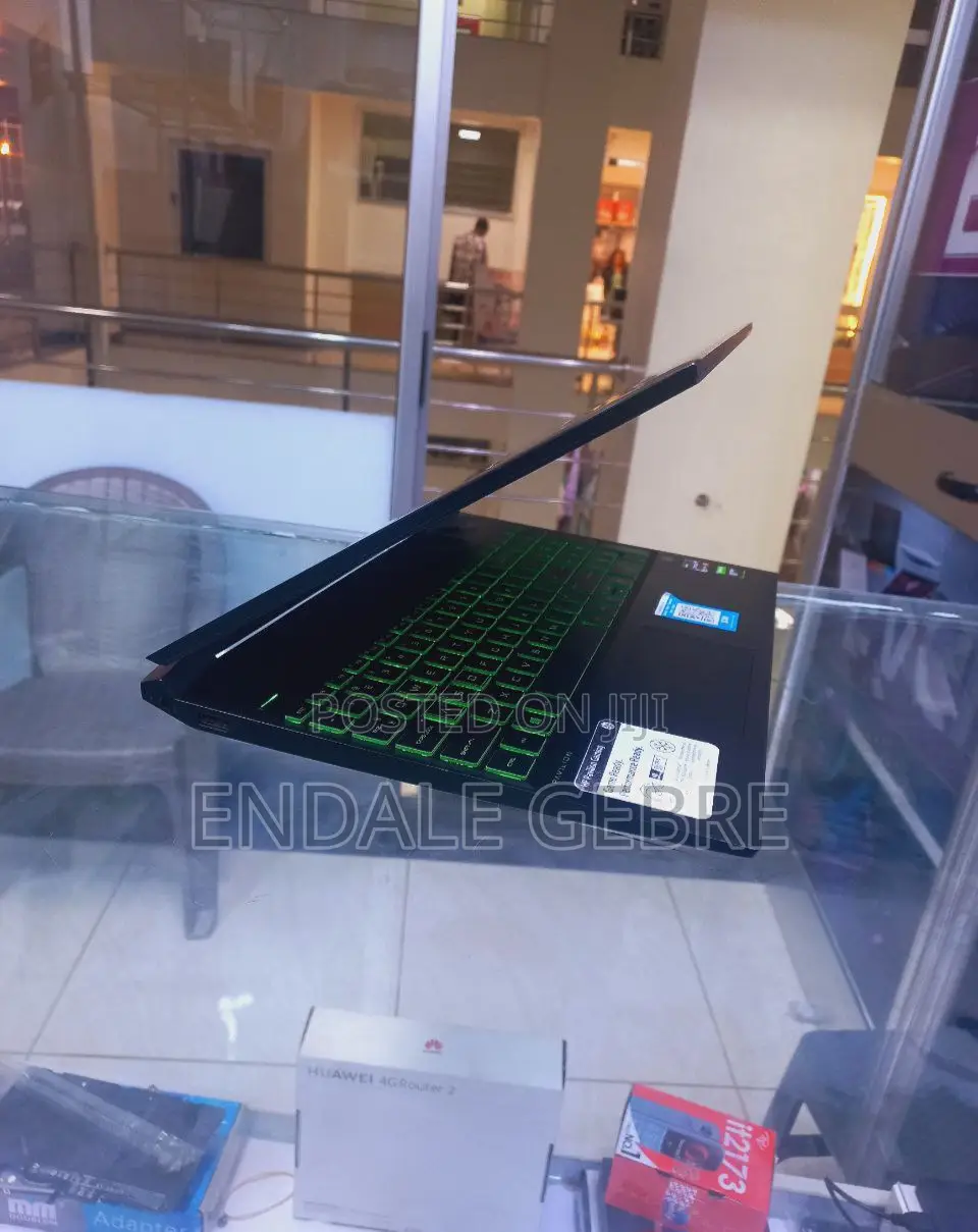 New Laptop HP Pavilion Power 15 24GB AMD Ryzen 5 SSD 256GB