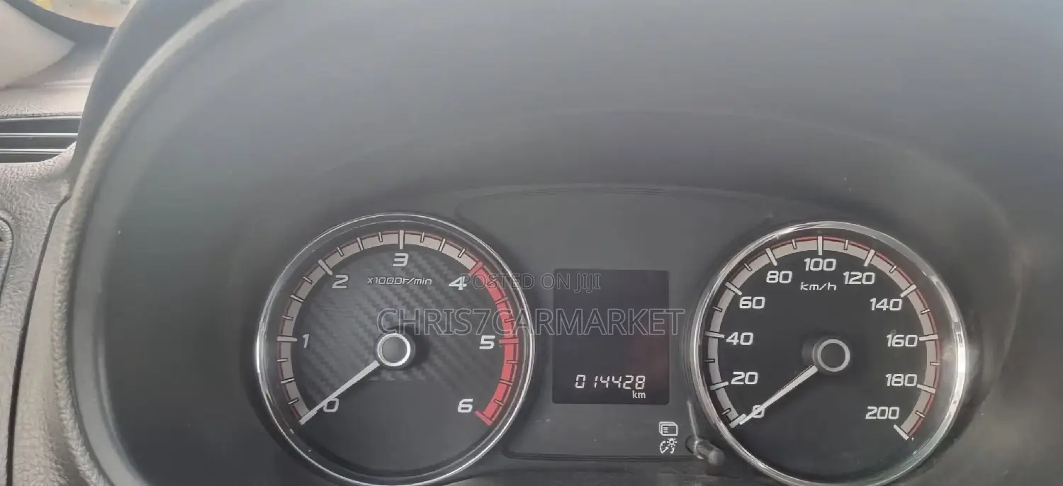 Mitsubishi L200 2022 White