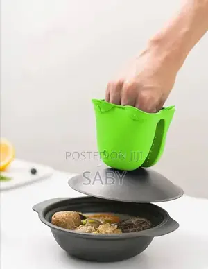 Photo - Frog Head Silicon Oven Gloves