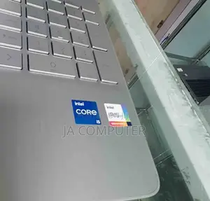 New Laptop HP Stream Notebook 4GB Intel Core I5 SSD 512GB