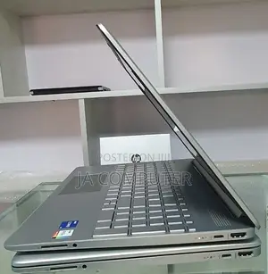 New Laptop HP Stream Notebook 4GB Intel Core I5 SSD 512GB