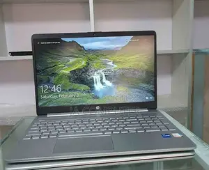 Photo - New Laptop HP Stream Notebook 4GB Intel Core I5 SSD 512GB
