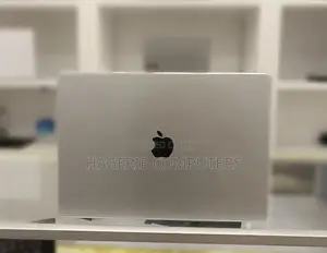 New Laptop Apple MacBook Pro 2022 M2 16GB Apple M2 SSD 1T