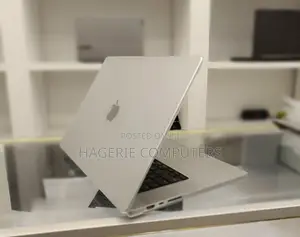 New Laptop Apple MacBook Pro 2022 M2 16GB Apple M2 SSD 1T