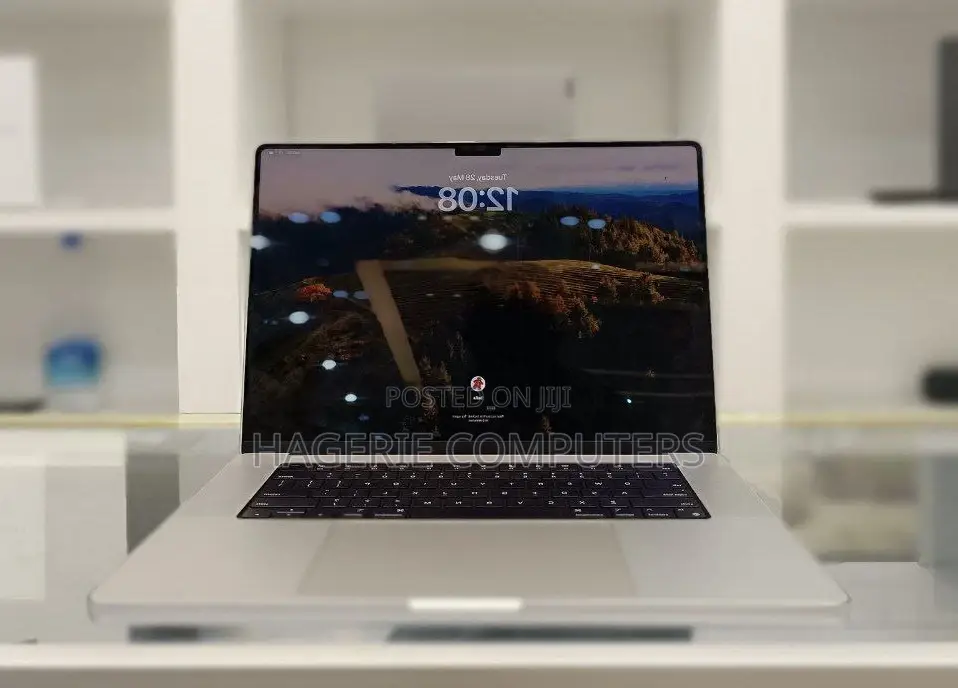 New Laptop Apple MacBook Pro 2022 M2 16GB Apple M2 SSD 1T