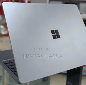 New Laptop Microsoft Surface Go 8GB Intel Core I5 SSD 512GB