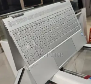 New Laptop HP Spectre 8GB Intel Core I5 SSD 512GB