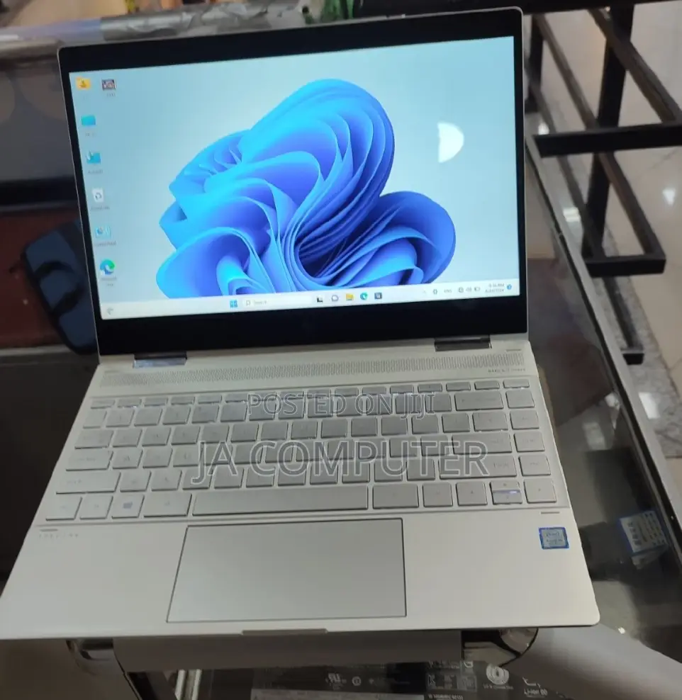 New Laptop HP Spectre 8GB Intel Core I5 SSD 512GB