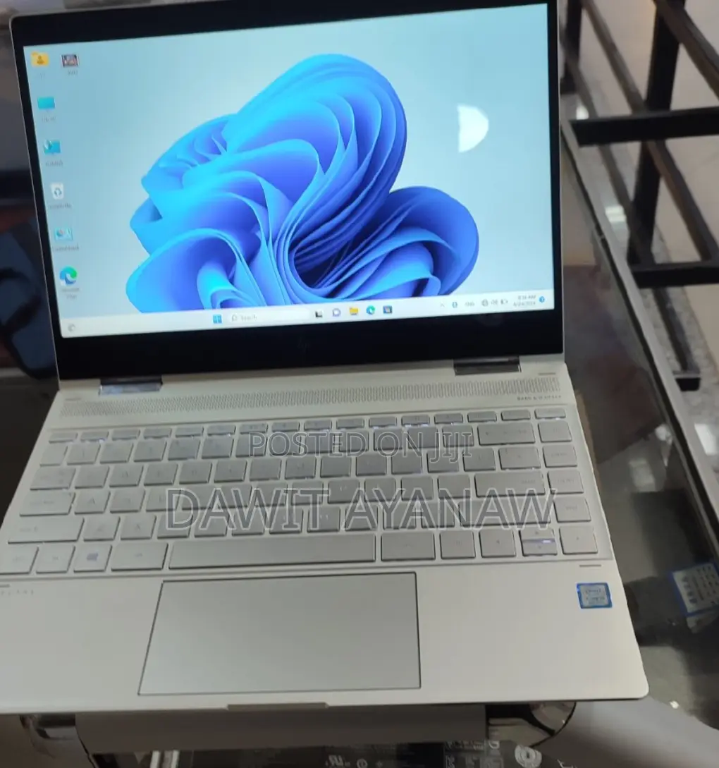 New Laptop HP Spectre 8GB Intel Core I5 SSD 512GB