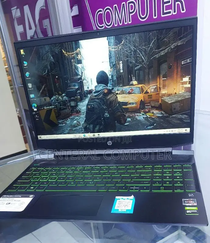 New Laptop HP Pavilion 13 24GB AMD Ryzen 5 SSD 1T