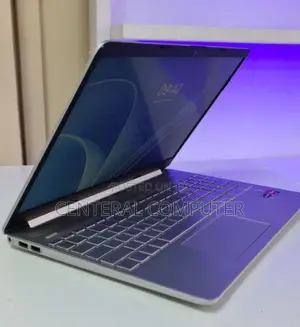 New Laptop HP 14-Dq2031tg 16GB Intel Core I7 SSD 512GB