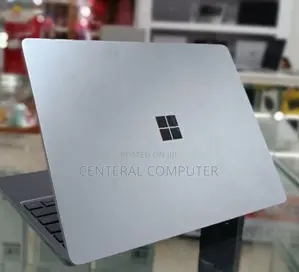 New Laptop Microsoft Surface Go 16GB Intel Core I5 SSD 512GB