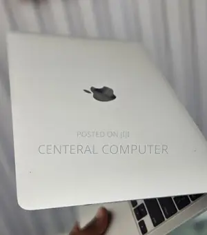 New Laptop Apple MacBook Air 2020 M1 8GB Apple M1 SSD 512GB