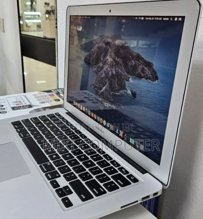 New Laptop Apple MacBook Air 2013 4GB Intel Core I5 SSD 256GB