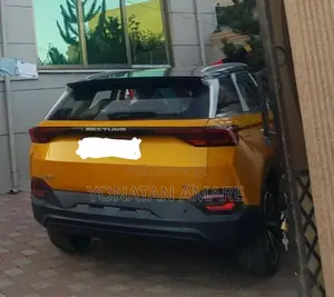 Bestune T77 1.2 FWD 2021 Yellow