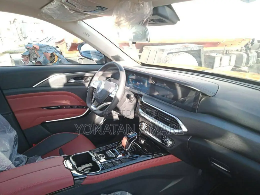 Bestune T77 1.2 FWD 2021 Yellow