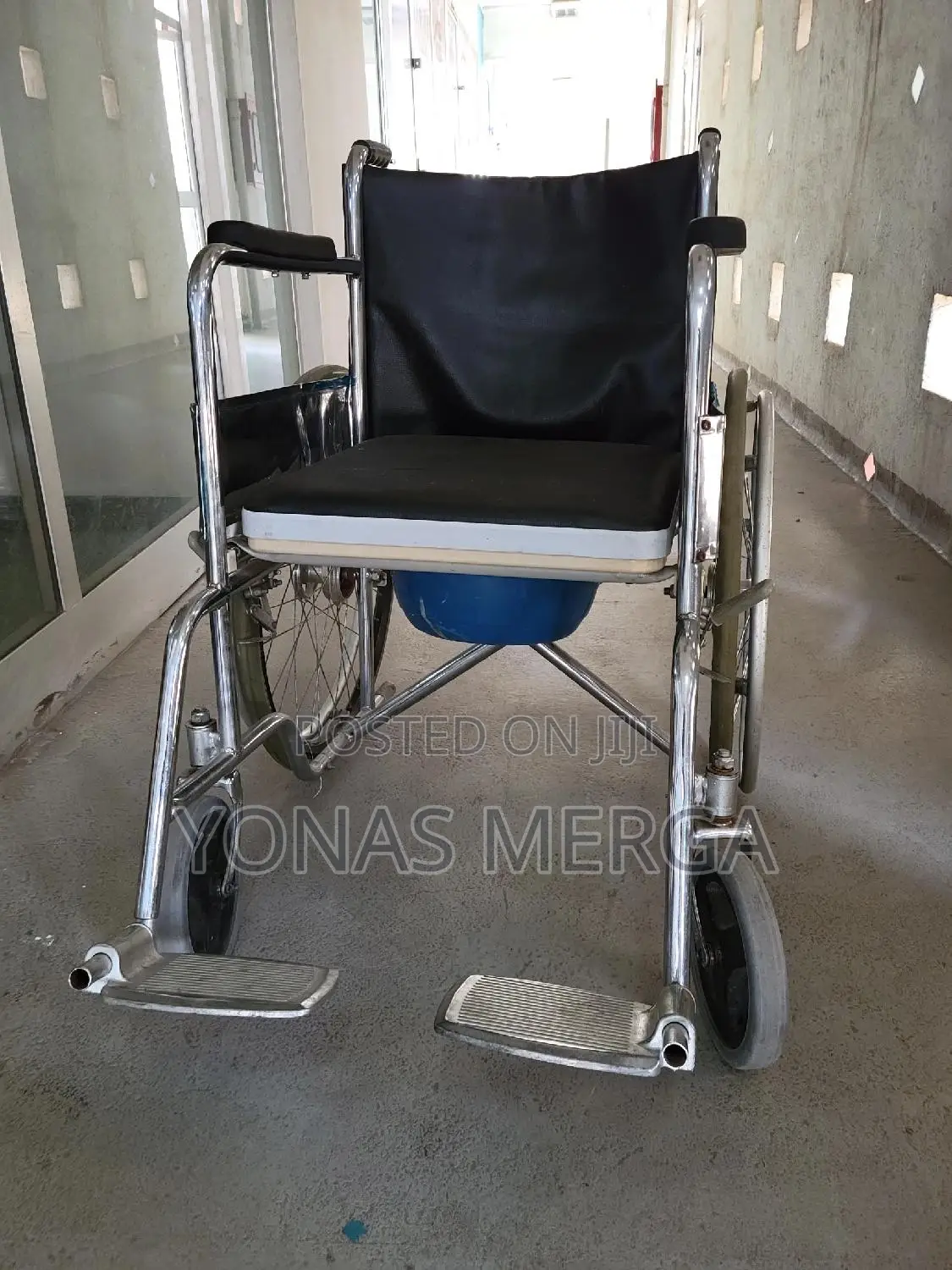 Toilet Wheelchair'እንከን የሌለዉ Wheelchair /Wheelchair0ዊልቼር
