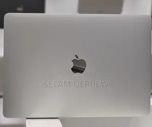 Photo - New Laptop Apple MacBook Pro 2018 16GB Intel Core I7 SSD 512GB