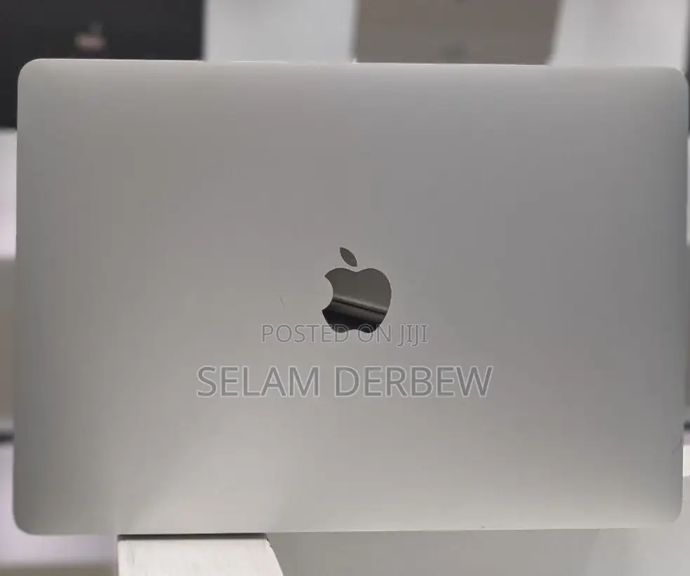 New Laptop Apple MacBook Pro 2018 16GB Intel Core I7 SSD 512GB