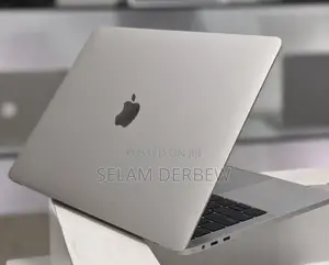 New Laptop Apple MacBook Pro 2018 16GB Intel Core I7 SSD 512GB