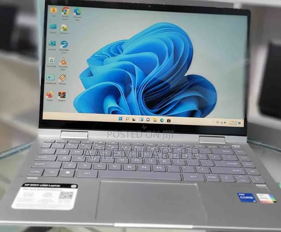 New Laptop HP Envy X360 8GB Intel Core I5 SSD 512GB