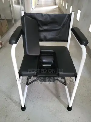 Commode Chair'toilet Chair☆የፖፖ ወንበር/የፅዳት ወንበር /Wheelchair