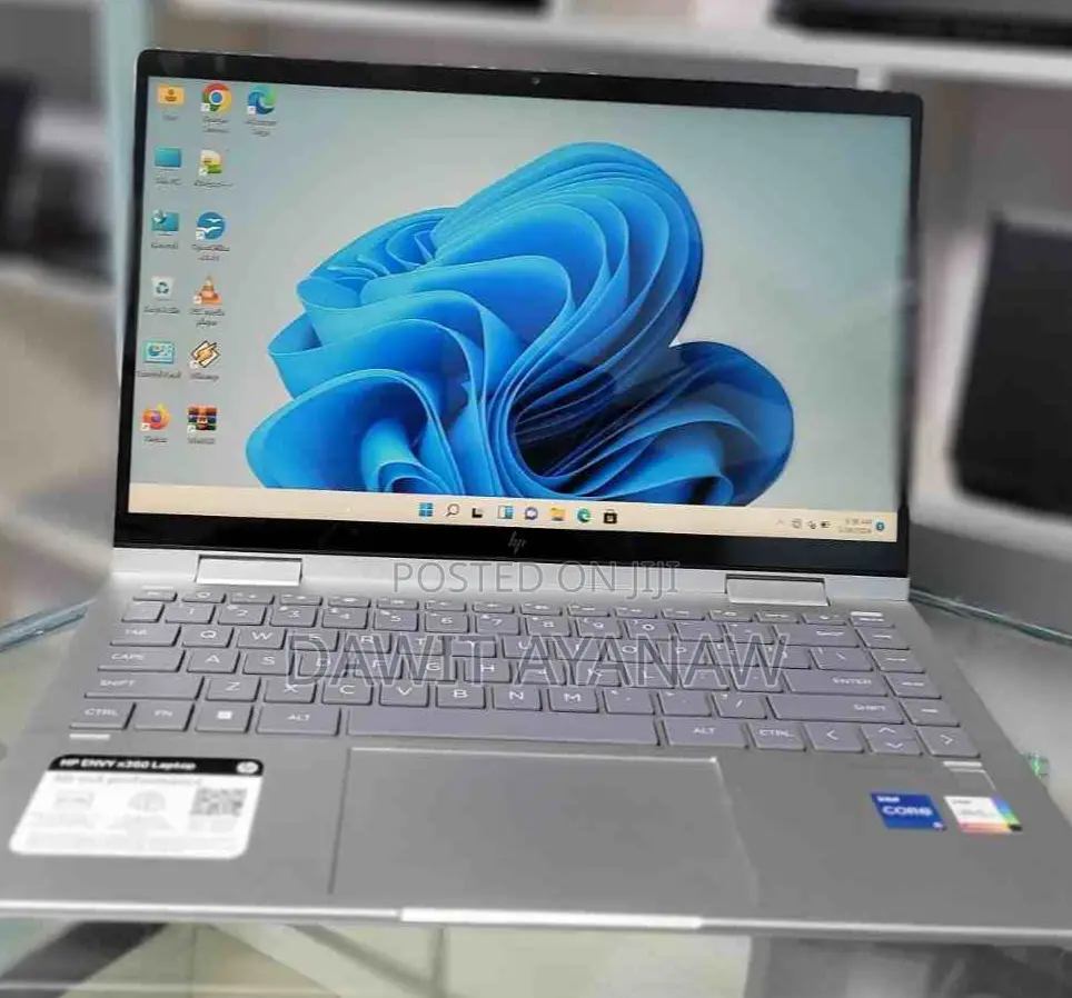 New Laptop HP Envy X360 8GB Intel Core I5 SSD 512GB