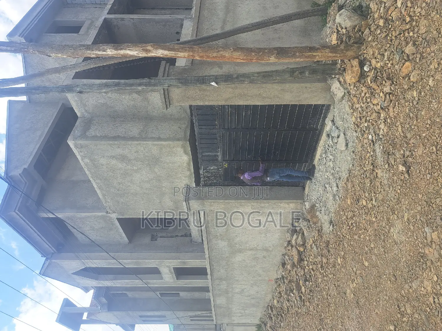 6bdrm House in Ayat, Bole for sale