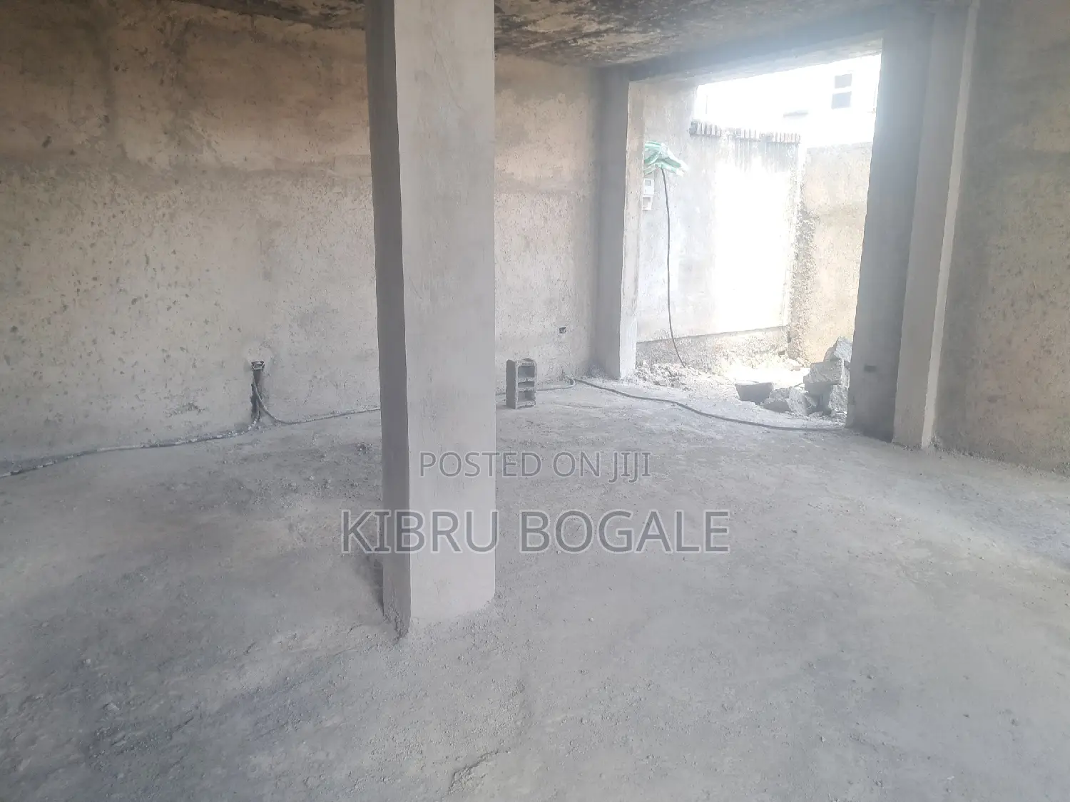 6bdrm House in Ayat, Bole for sale