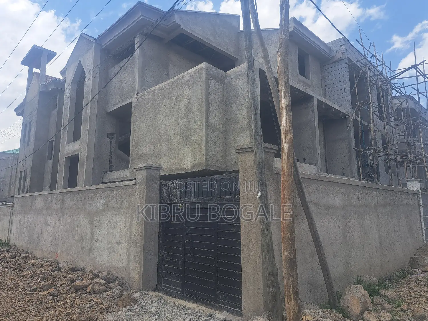 6bdrm House in Ayat, Bole for sale
